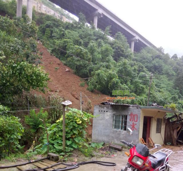 【网友爆料】: 豆腐渣工程，一下雨就塌方 - 靖西市·靖西网