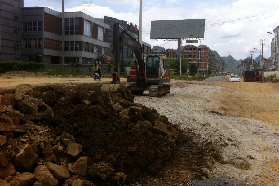 靖西幸福路，两头都是山 - 靖西市·靖西网