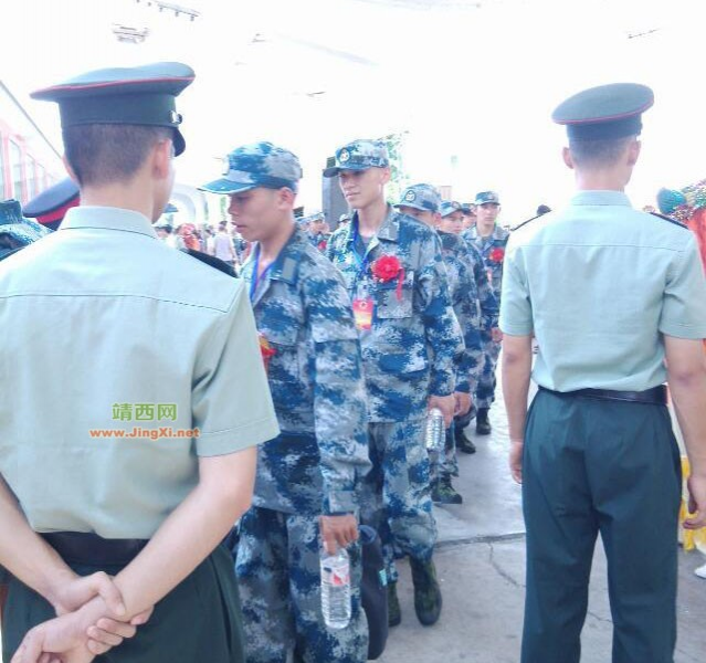 从靖西跟到百色，还和兵锅锅乘同一趟火车！帅帅哒~~~ - 靖西市·靖西网