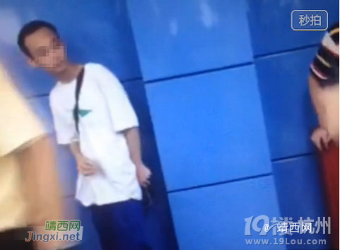 世界之大什么人都有，贱男地铁内公然“玩鸟 - 靖西市·靖西网