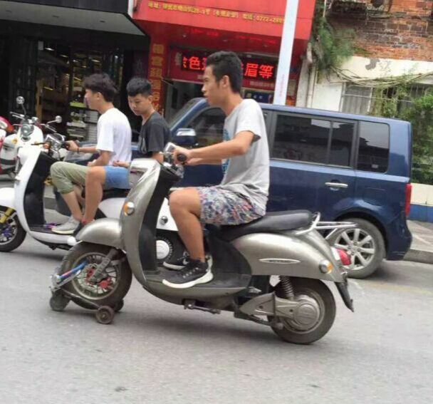 骑电驴的朋友们，瞬间觉得锁头都弱爆了，双锁都没用 - 靖西市·靖西网