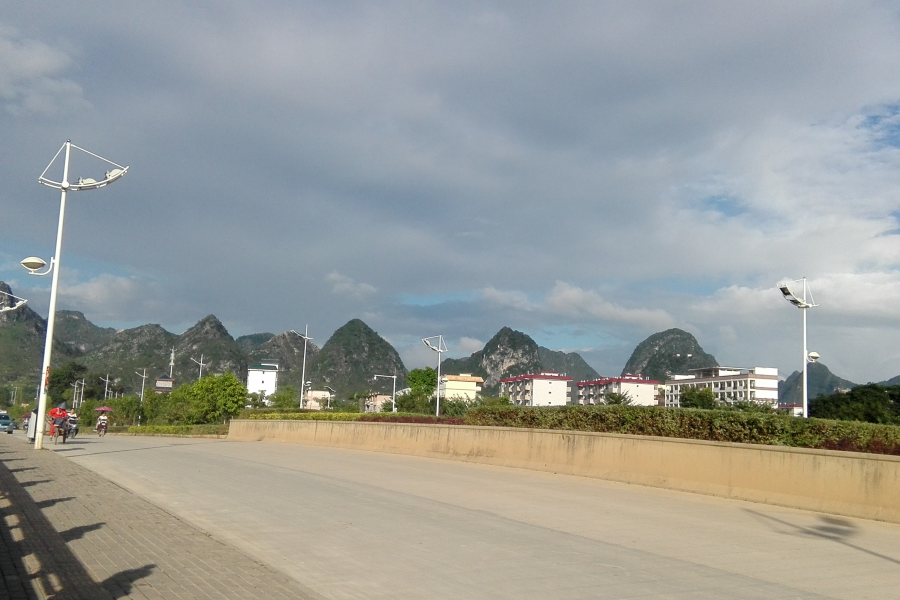 这个季节雨天特别不喜欢，还是喜欢蓝天白云 - 靖西市·靖西网