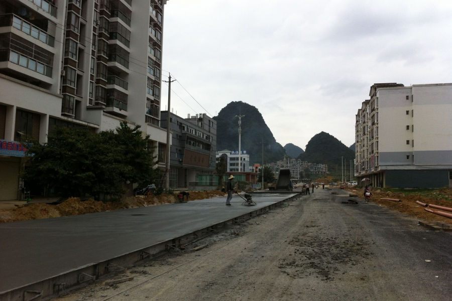龙潭路快建好了，以后就不用天天吃灰尘了！！ - 靖西市·靖西网