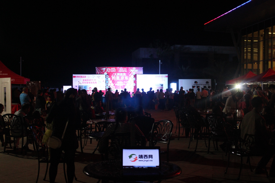 靖西京东帮@云天城网购活动现场，靖西老老小小都会用手机，牛 - 靖西市·靖西网