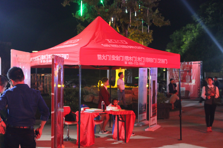 靖西京东帮@云天城网购活动现场，靖西老老小小都会用手机，牛 - 靖西市·靖西网