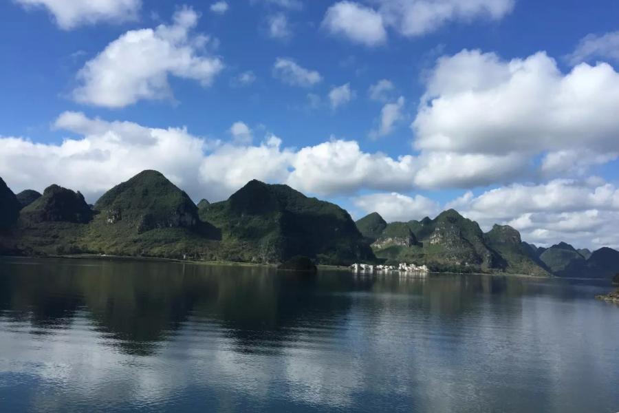 美丽的靖西渠洋湖，如果岛上有个山庄客栈就好了 - 靖西市·靖西网