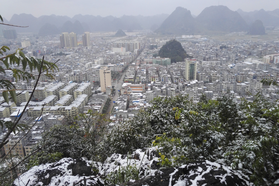 瑞雪纷飞迎春来，靖西市银装素景。2016靖西下雪了 - 靖西市·靖西网