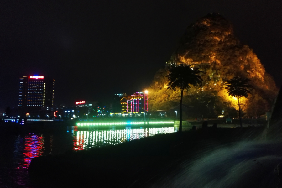 龙潭夜景最难拍的是这角度。 - 靖西市·靖西网