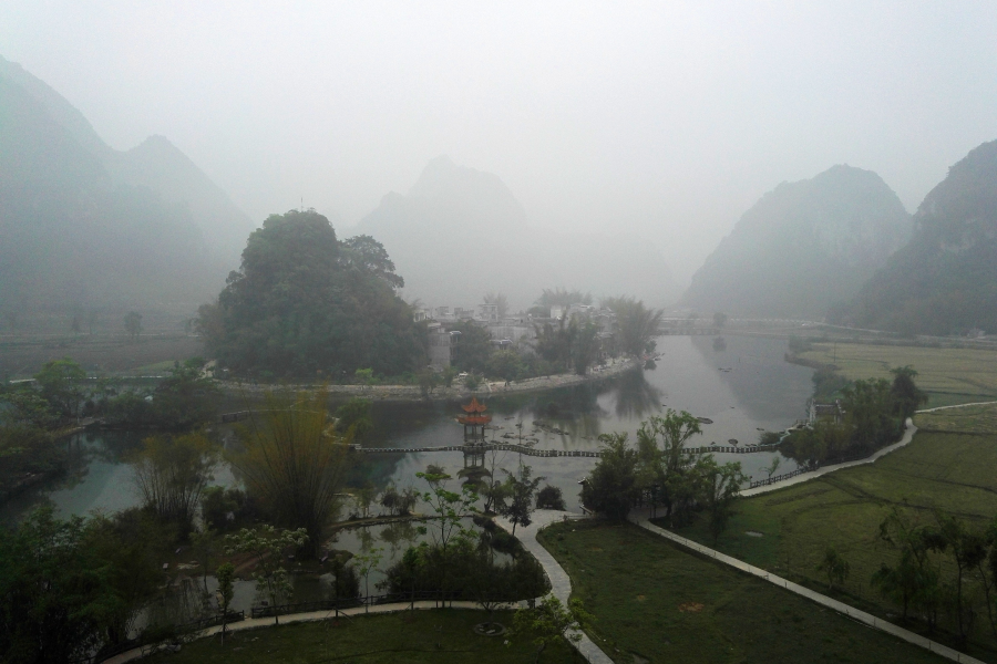 晨雾版鹅泉风光,云雾缭绕 - 靖西市·靖西网