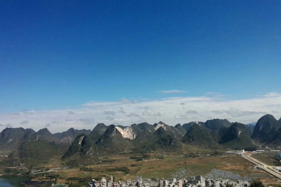 我已经一周没看见晴天，厌烦了桂林的雨天和雾霾，才觉得靖西的蓝. - 靖西市·靖西网