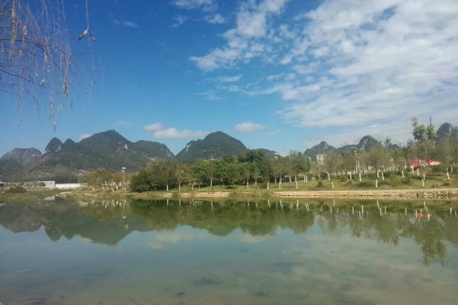 我已经一周没看见晴天，厌烦了桂林的雨天和雾霾，才觉得靖西的蓝. - 靖西市·靖西网