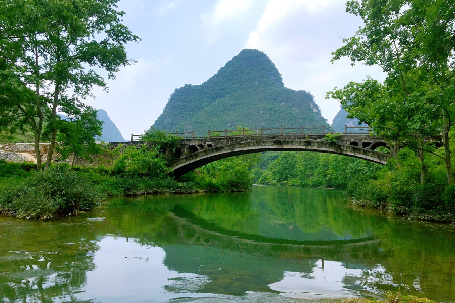 緑色的靖西之夏：绿的流水绿的山，绿的人家绿的树。绿的田园绿的 - 靖西市·靖西网