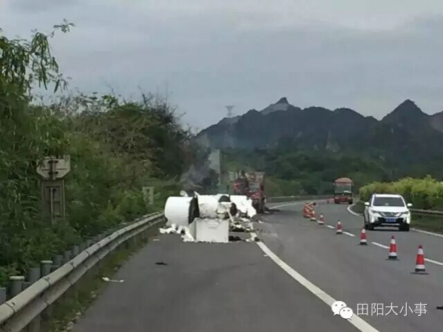 靖西-南宁高速那坡段发生火烧大货车，现场熊熊大火 - 靖西市·靖西网