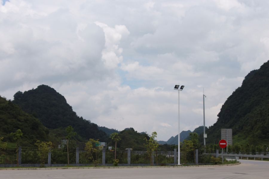 靖西高速路边的美丽山村 - 靖西市·靖西网