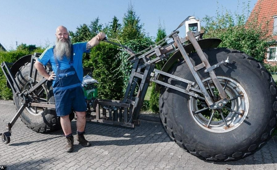 一屯重的自行车，实用吗？骑进靖西南门街能会车吗？ - 靖西市·靖西网