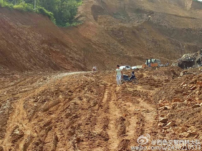 路烂成这样，实在不适宜驾车通行了 - 靖西市·靖西网