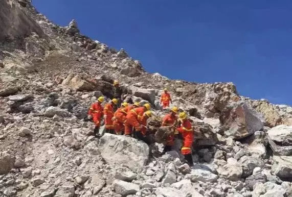 昨天靖西某砂石场发生塌方致两人死亡! - 靖西市·靖西网