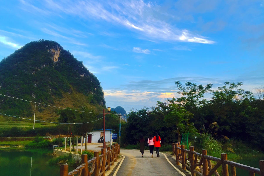 天幕霁景丽，龙潭暮色美。 - 靖西市·靖西网