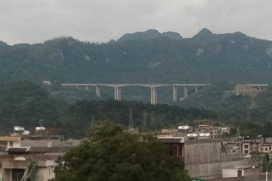 出门何惧山路远，腾雲驾雾乘飞龙。 - 靖西市·靖西网