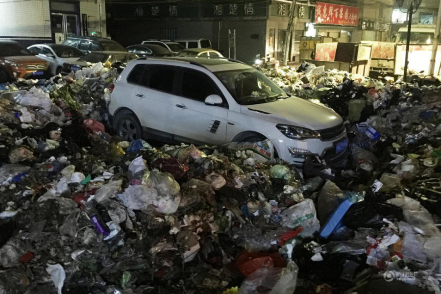 乱停车的注意了，一顿饭后你的爱将在垃圾的“海洋”里 - 靖西市·靖西网