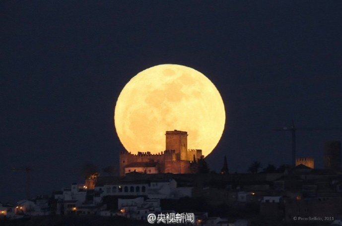 靖西贝侬（11月14日）明晚9点聚集金山顶看超级月亮!全年最大 错过要等18年！ - 靖西市·靖西网