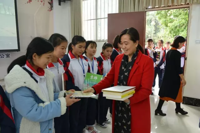 靖西中学校园飘荡着浓郁的香味！ - 靖西市·靖西网