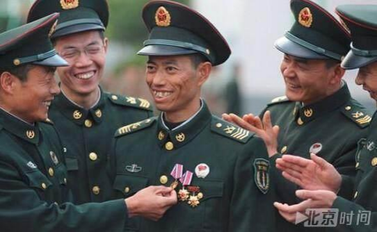 2017年解放军士兵工资曝光 - 靖西市·靖西网