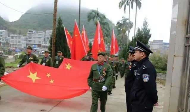 靖西人这样扫墓！场面震撼，警察都出动了！ - 靖西市·靖西网