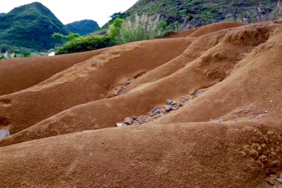 渠洋湖边水土流失严重，希望得到相关部门的关注，并得到绿化治理。 - 靖西市·靖西网