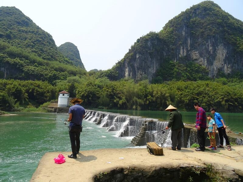 寻罗登表.钟腾海俩战友 - 靖西市·靖西网