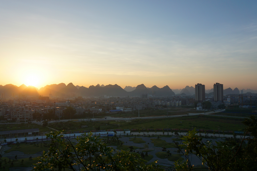 太极山上看靖西市区 - 靖西市·靖西网