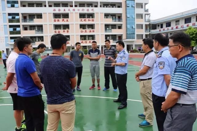 靖西招聘警务辅助人员，两百名青年接受体能测试 - 靖西市·靖西网