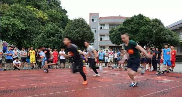 靖西招聘警务辅助人员，两百名青年接受体能测试 - 靖西市·靖西网