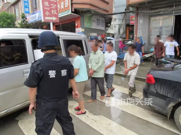 靖西排沙路段这个“数玉米”赌博窝点被抓，共21人 - 靖西市·靖西网