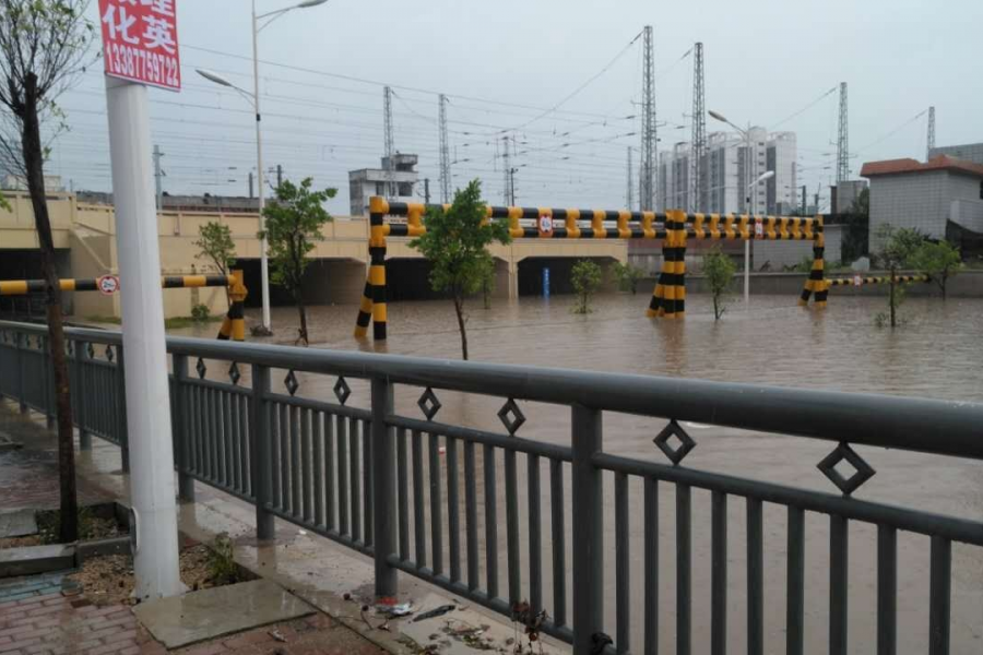 《我可以泡你吗玉林》，玉林暴雨神曲传疯了 - 靖西市·靖西网