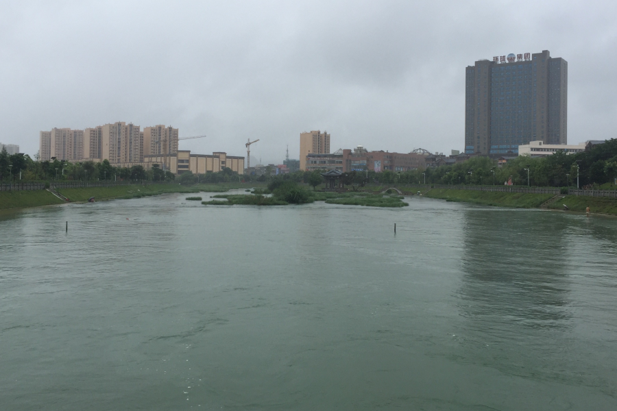 清秋明山色，艳阳丽湖光。 - 靖西市·靖西网