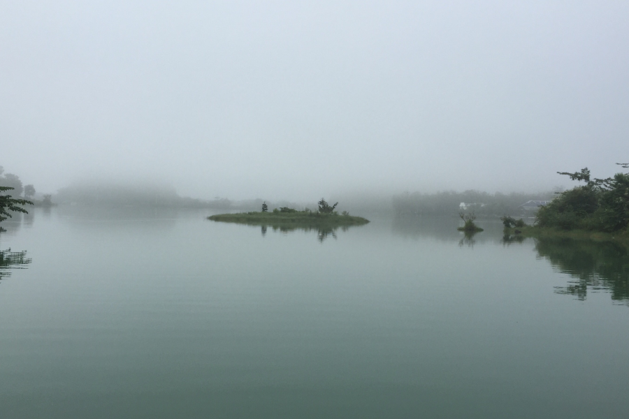 清秋明山色，艳阳丽湖光。 - 靖西市·靖西网