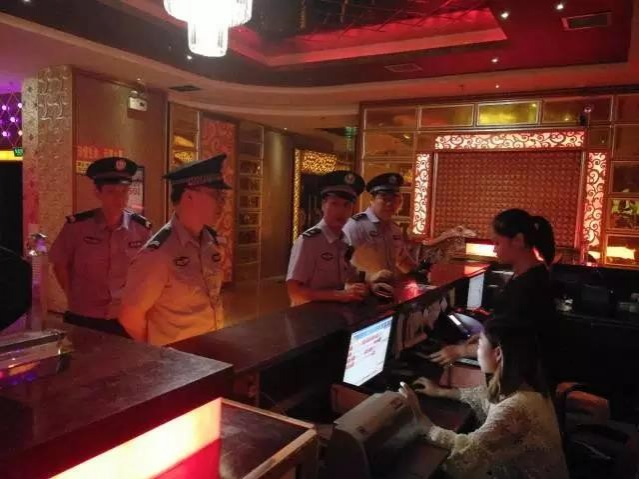 靖西全警出动保中秋国庆平安！ - 靖西市·靖西网