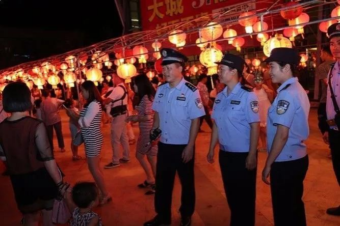 靖西全警出动保中秋国庆平安！ - 靖西市·靖西网