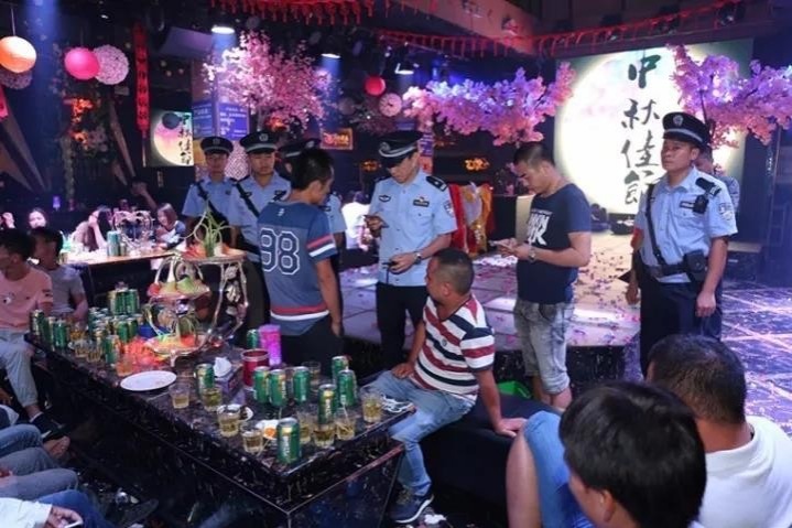 靖西全警出动保中秋国庆平安！ - 靖西市·靖西网