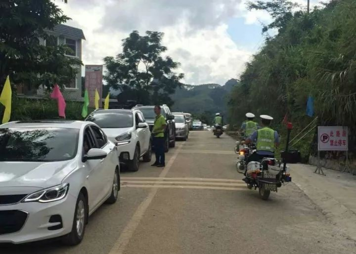 致靖西交警-今天，我想为你写一首赞歌！！！ - 靖西市·靖西网