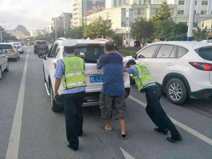 致靖西交警-今天，我想为你写一首赞歌！！！ - 靖西市·靖西网
