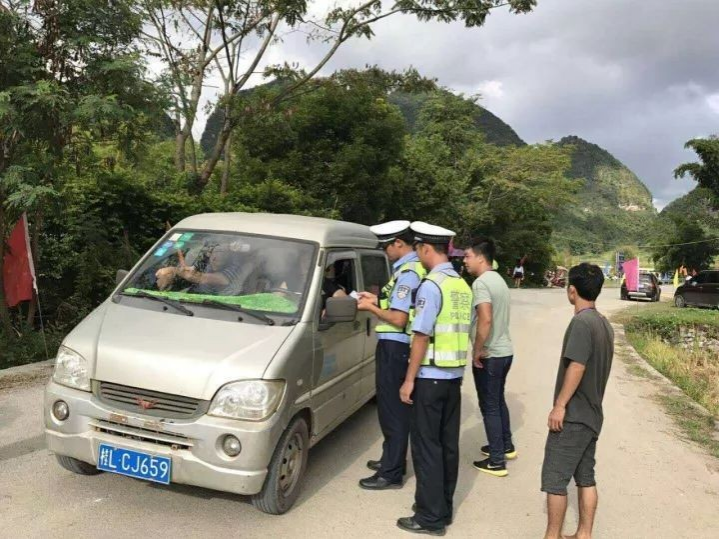 致靖西交警-今天，我想为你写一首赞歌！！！ - 靖西市·靖西网