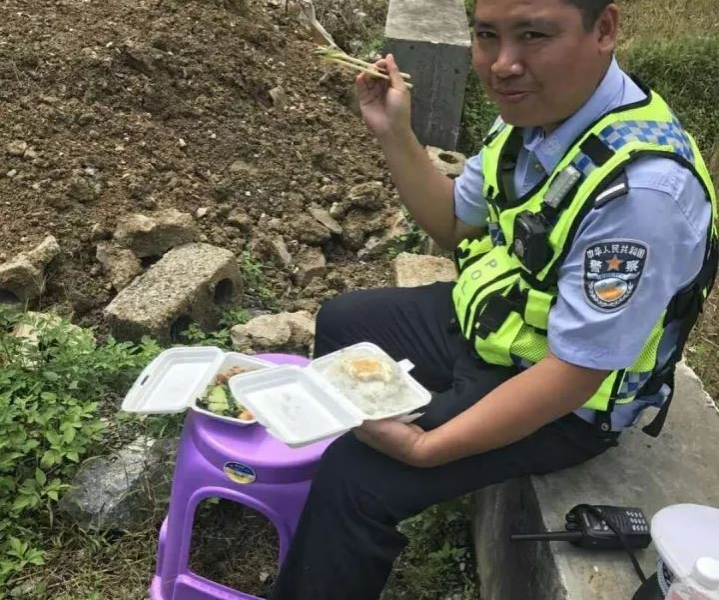 致靖西交警-今天，我想为你写一首赞歌！！！ - 靖西市·靖西网