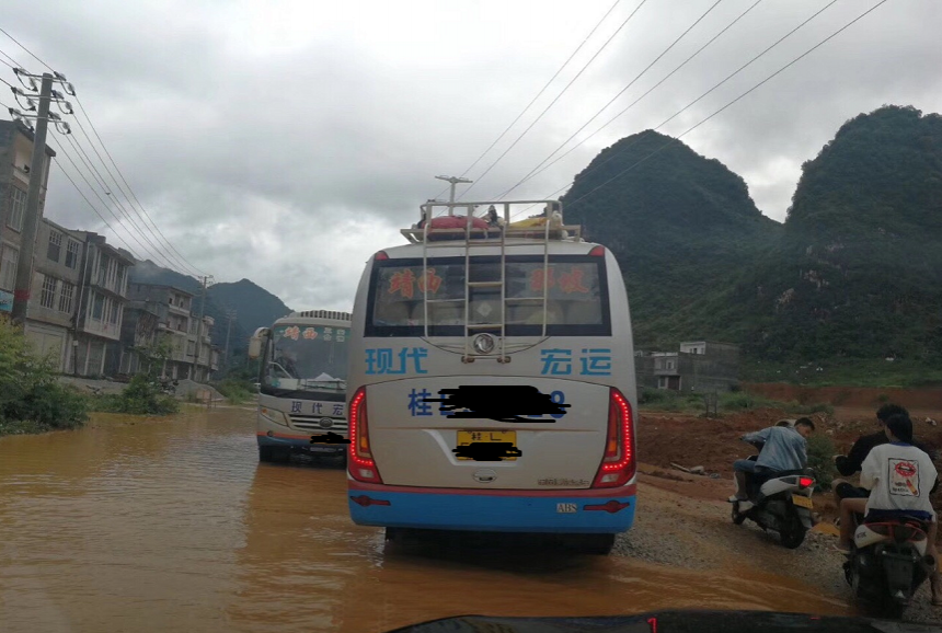 新圩这段路一下雨又挨 - 靖西市·靖西网