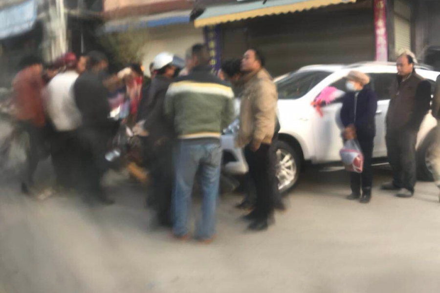 靖西金山街城东路路口发生一起两轮车相撞的交通事故…… - 靖西市·靖西网