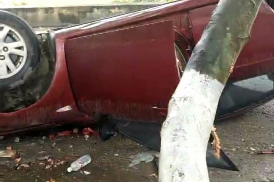 靖西市化峒镇八强小学路段发生一起严重交通事故，小轿车驾驶员当场...... - 靖西市·靖西网