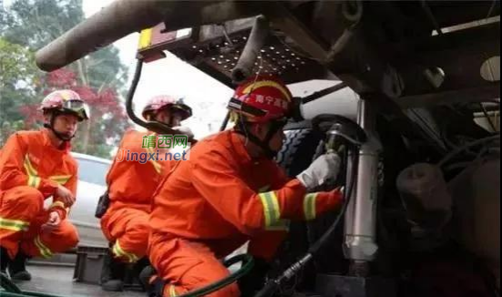 广西一搅拌车撞倒自行车，女子当场遭到碾压， - 靖西市·靖西网