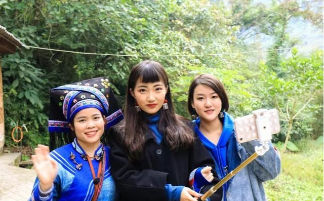 靖西通灵大峡谷首创原生态即兴自由舞户外实景呈现 - 靖西市·靖西网