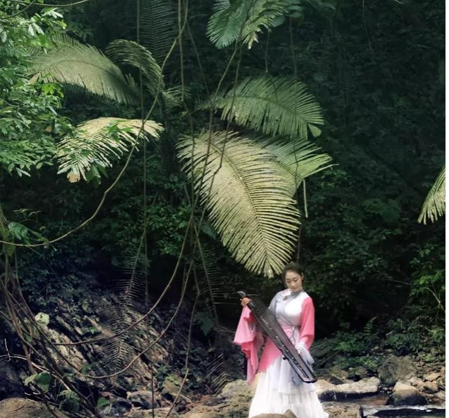靖西通灵大峡谷首创原生态即兴自由舞户外实景呈现 - 靖西市·靖西网